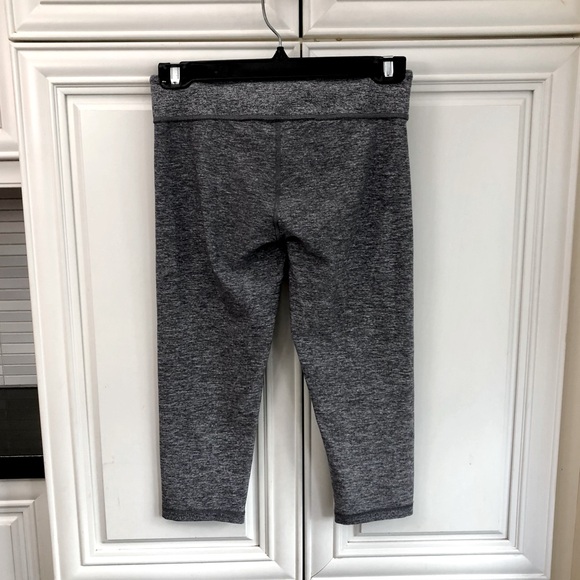Reversible Ivivva by Lululemon girls crop legging - Picture 5 of 13